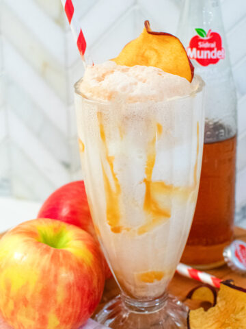 Caramel Apple Float Sidral Mundet Soda Apples and Straws