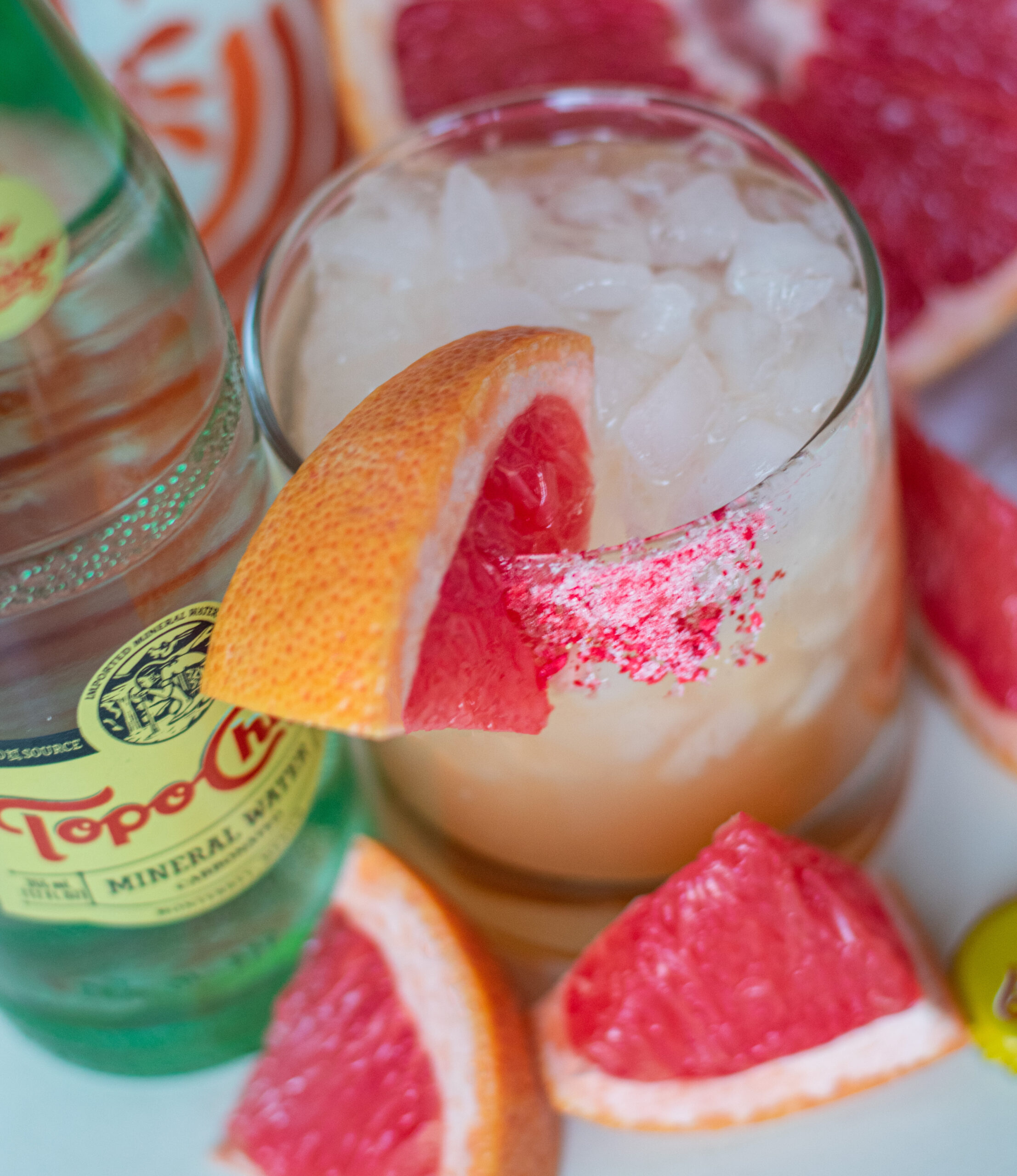 Refreshing Paloma mocktail 